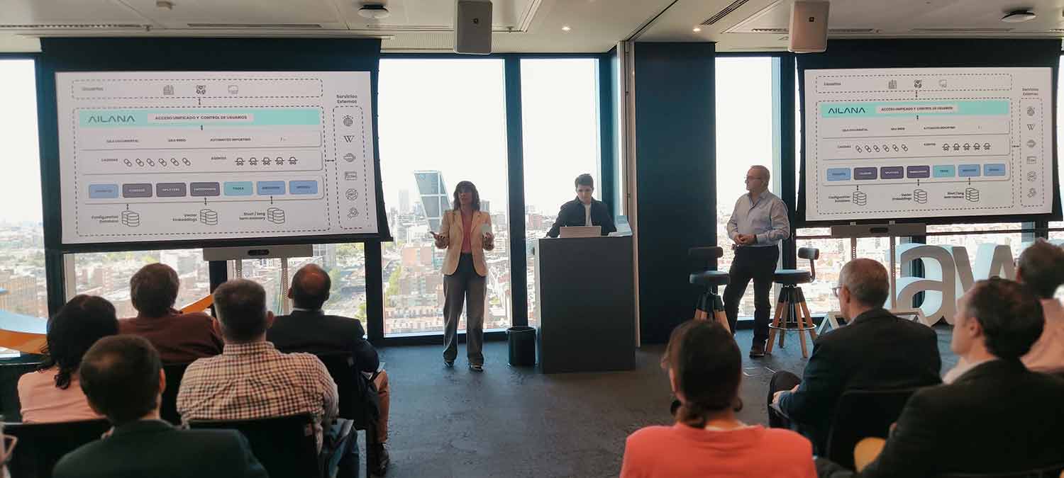 Marta de Juan y Marcos Checa presentan AILANA, el asistente virtual personalizado de Panel